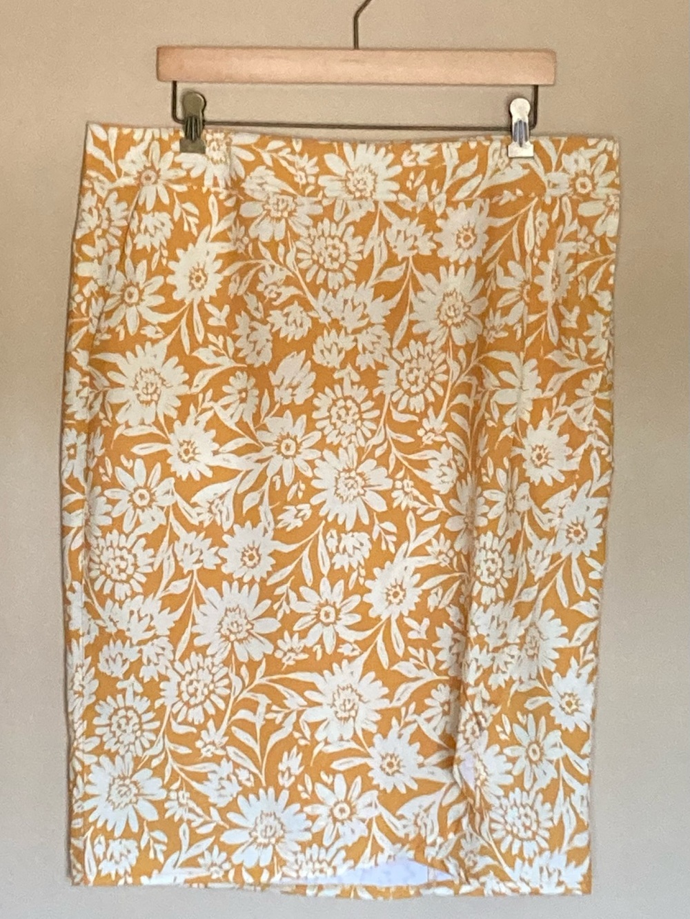 Ripskirt Hawaii Yellow and White Floral Midi Pencil Skirt - XL